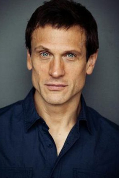 Simon Merrells profile