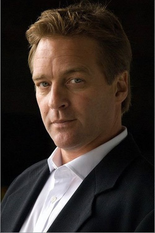 Roark Critchlow profile