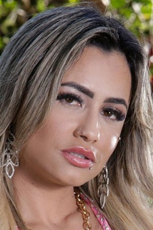 Photo of Izabela Pimenta, Acting