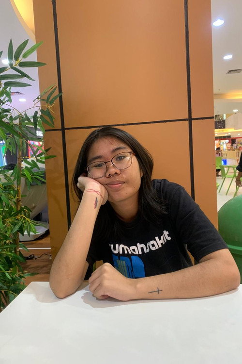 Photo of Ruth Maria Artauli Purba, Writing