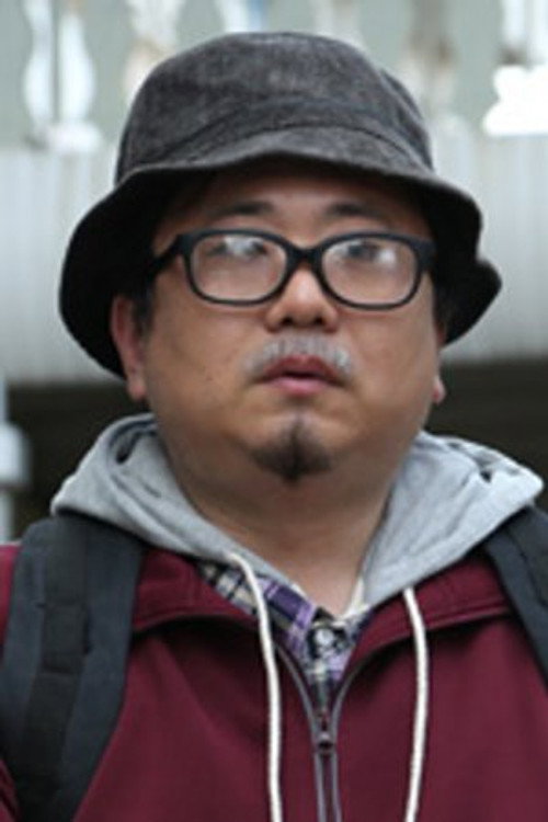 Photo of Daisuke Ishibashi, Writing