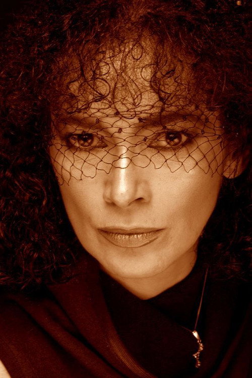 Photo of Roxana Guttman, Acting