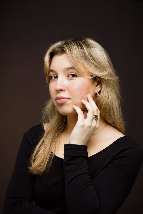 Photo of Caroline LeVans, Acting