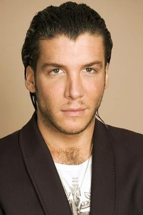 Mike Adriano profile