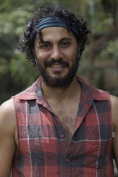 Photo of Ara Raad, Acting
