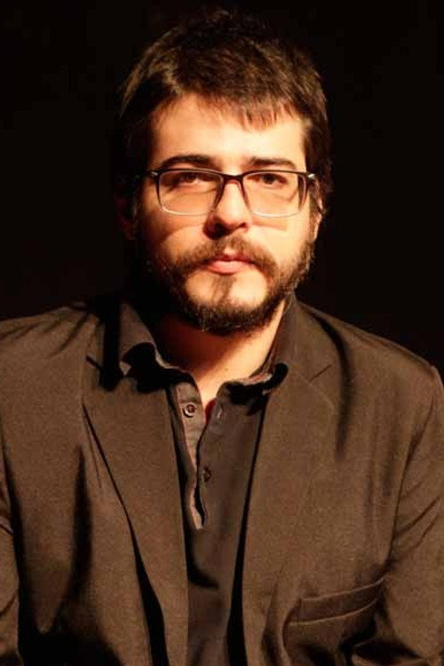 Photo of Guilherme Siman, Writing