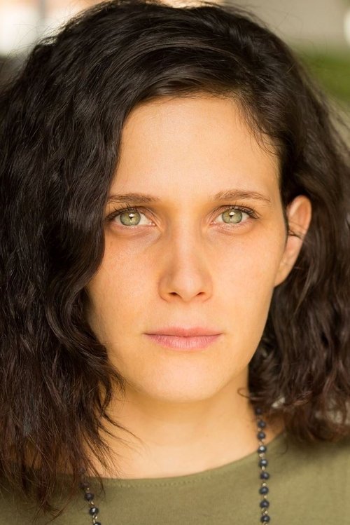 Camila Selser profile