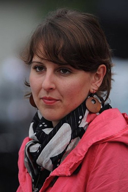 Photo of Lena Knauss, Writing