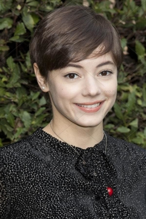 Laura Glavan profile