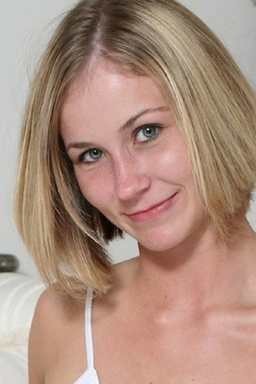 Photo of Mackenzie Star, Acting