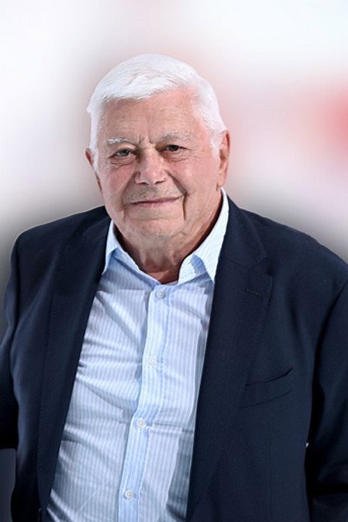 Photo of Raymond Plaza, Acting