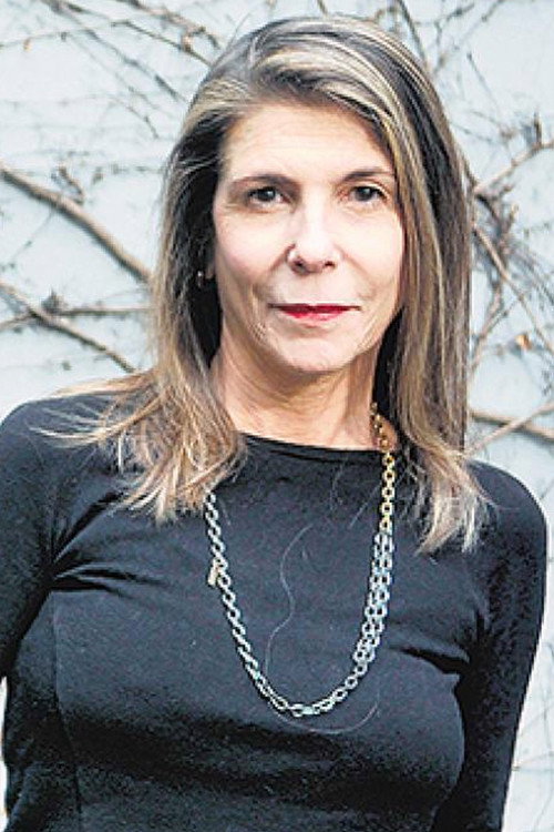 Photo of Inés de Oliveira Cézar, Writing