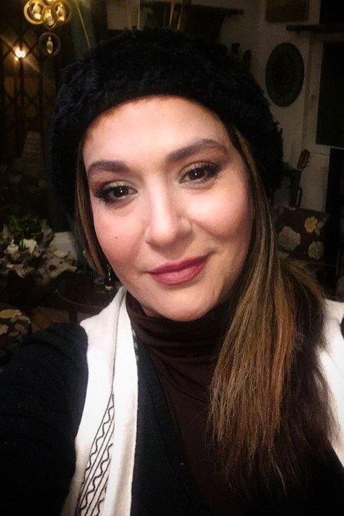 Saghar Azizi profile