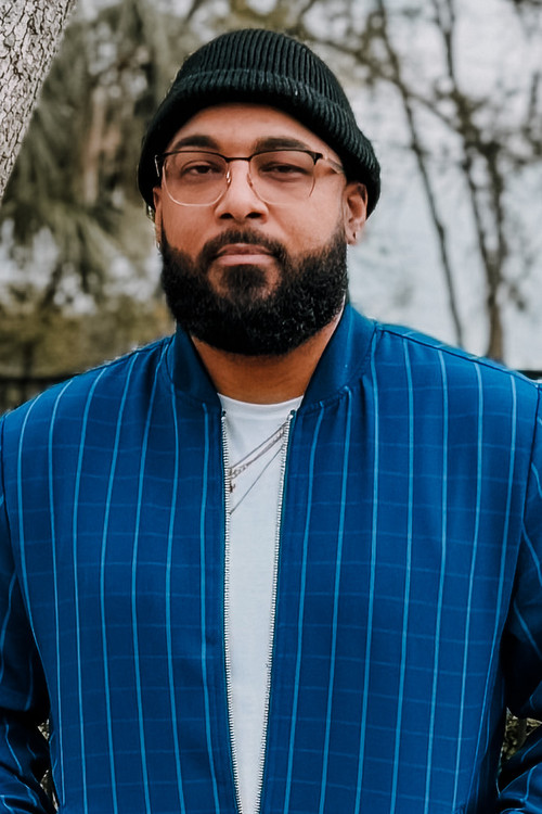 Photo of Yardley Echavarria, Acting