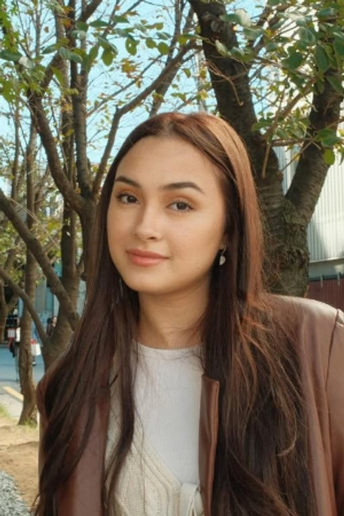 Caitlin Halderman profile