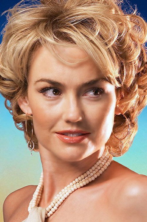 Kelly Carlson profile