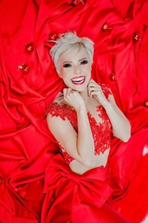 Mandi du Plooy profile