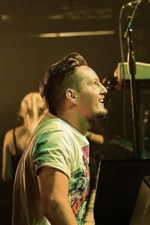 Brad Michael Elmore profile