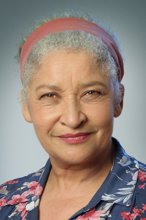 June van Merch profile