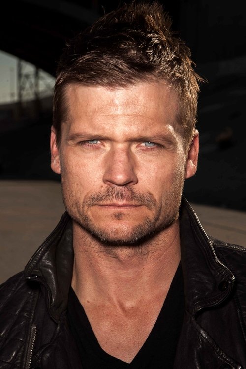 Bailey Chase profile