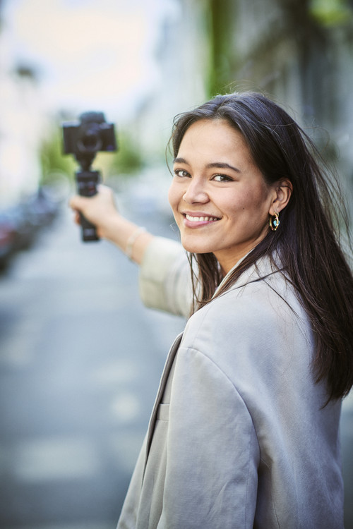 Camille Vanuxem profile