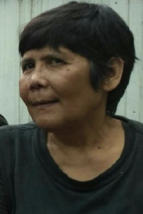 Dewi Pakis profile