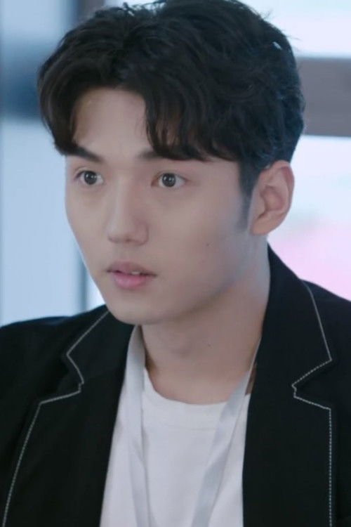 Ван Хао Дун profile