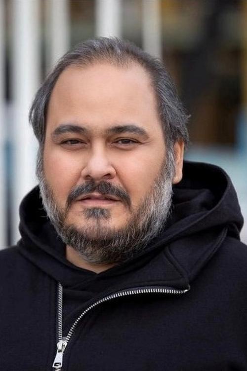 Reza Davoudnejad profile