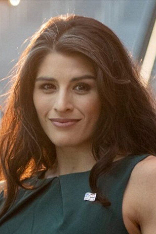 Photo of Julia Avila, Acting