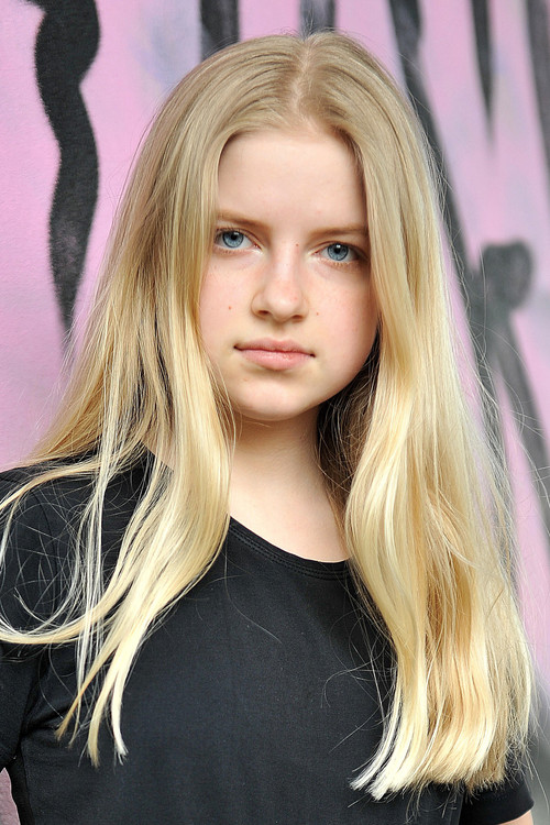 Photo of Emilia Pieske, Acting