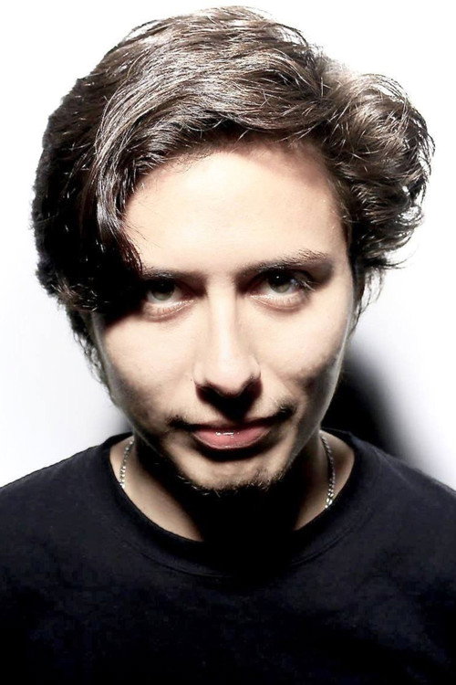 Photo of Eihezem Alvarado, Editing