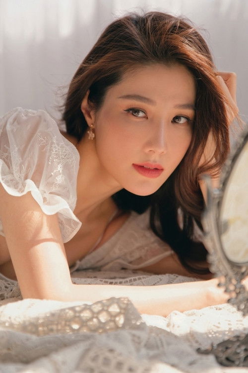 Diễm My 9x profile