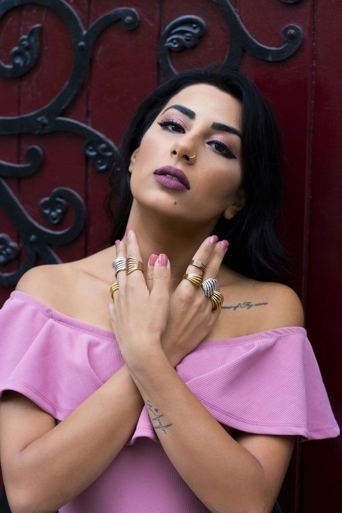 Photo of Gizelle Basiri, Acting