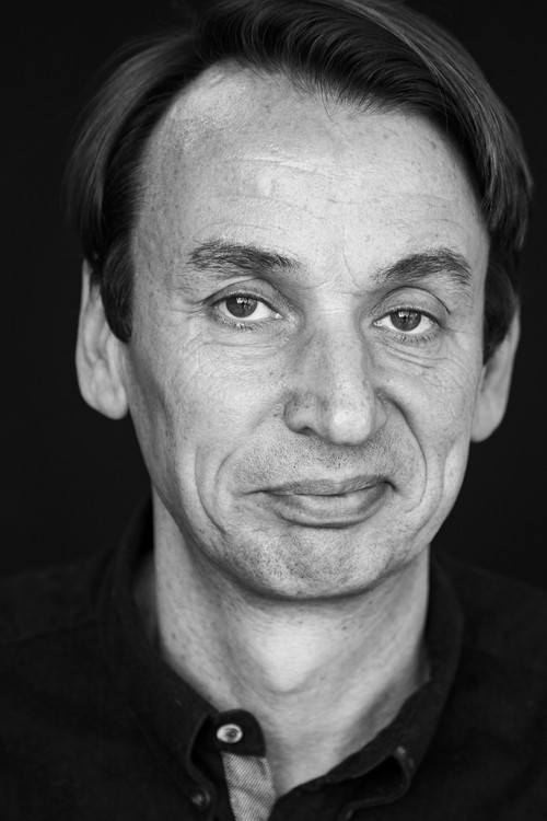 Photo of Ralf Husmann, Writing