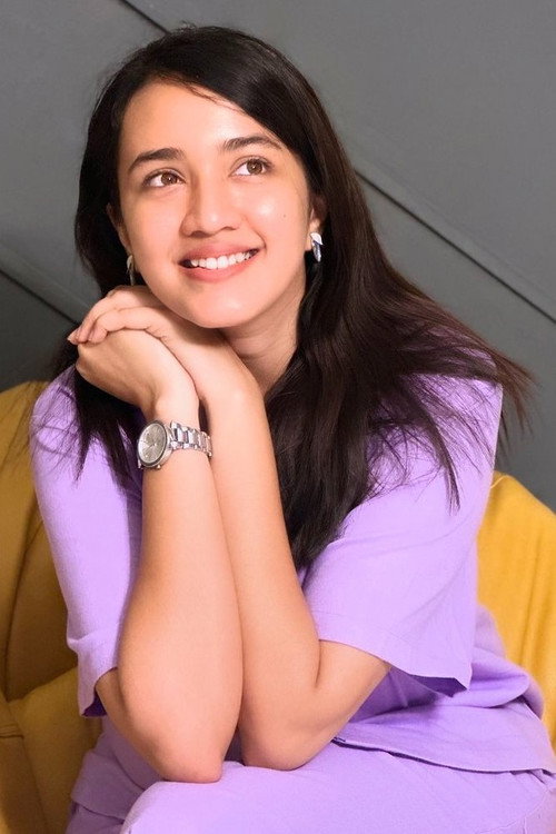 Photo of Aisha Khan, Acting