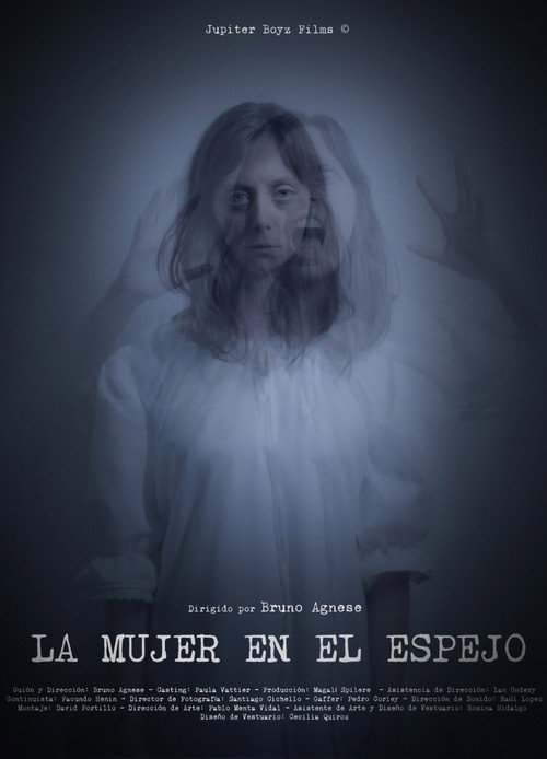 Movie poster for La mujer en el espejo