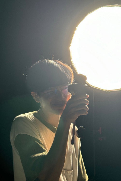Photo of Jirath Kouroad, Camera
