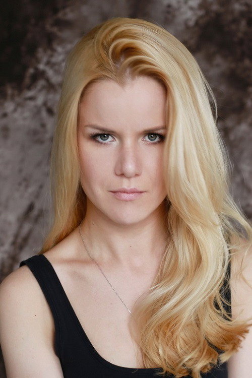 Photo of Kira Kaufman, Acting
