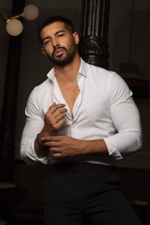 Jorge González profile