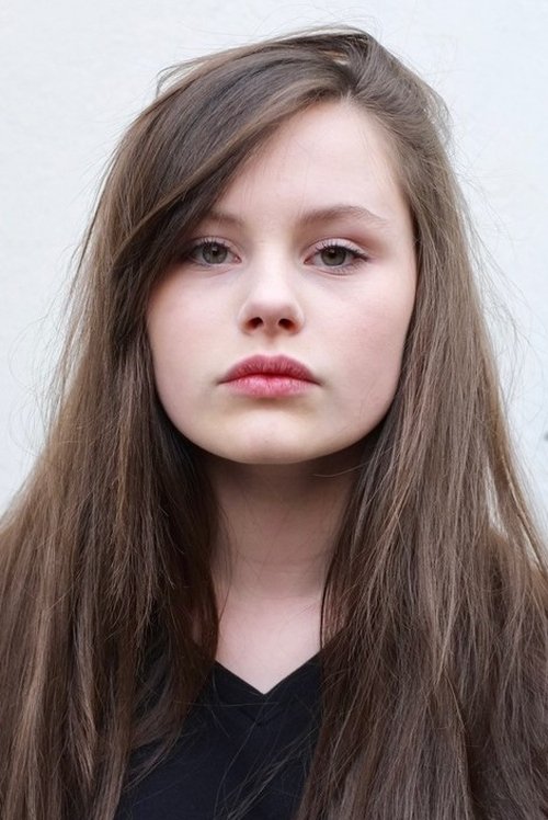 Louise Labèque profile