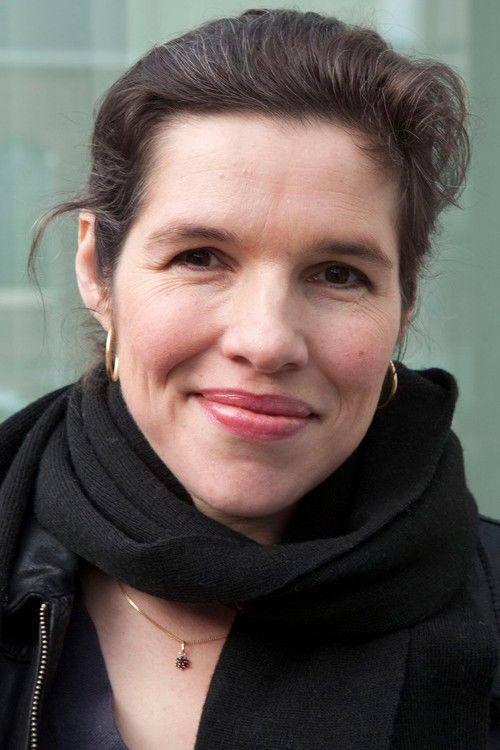 Simone van Dusseldorp profile