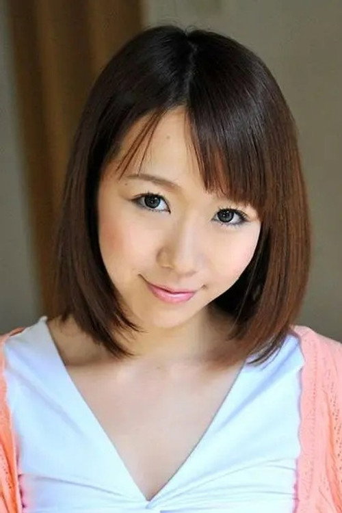 Photo of Hitomi Oki, Acting