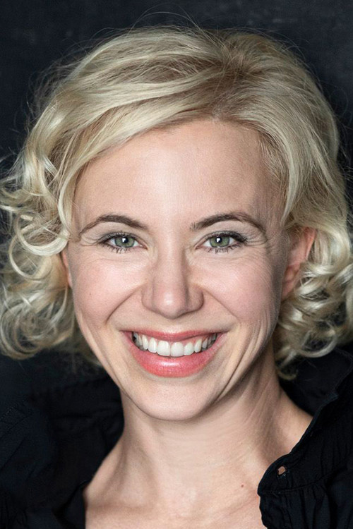 Photo of Júlia Ubrankovics, Acting