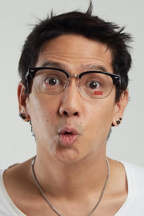 Photo of Paopon Thephasdin, Acting