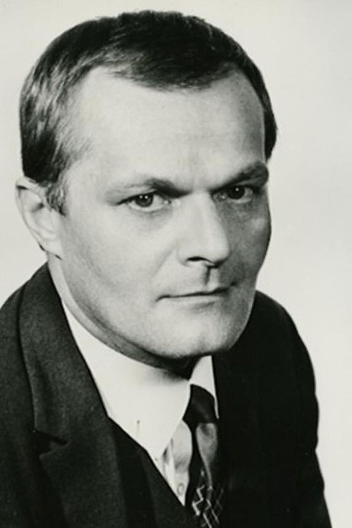 Iván Darvas profile