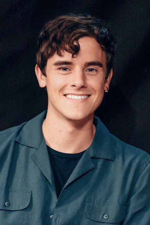 Photo of Connor Franta, Acting
