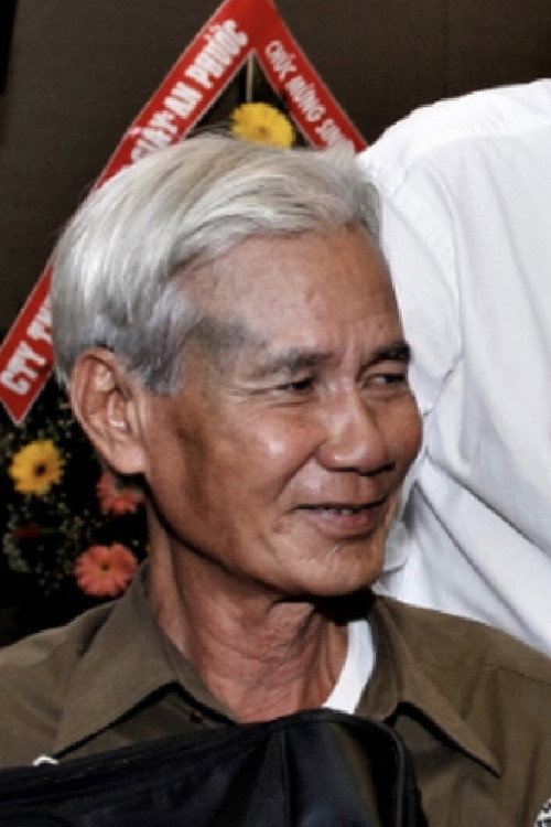 Photo of Nguy Ngu, Writing