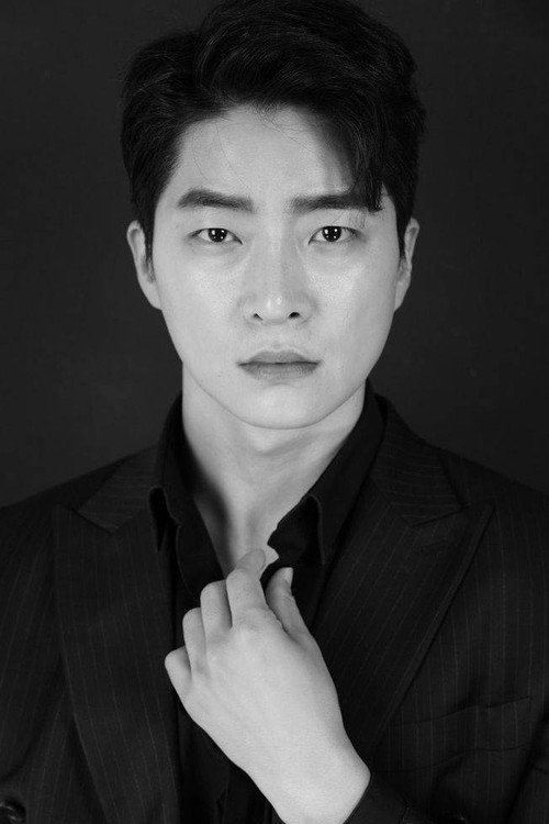 Photo of Woo Choong-hyun, Acting