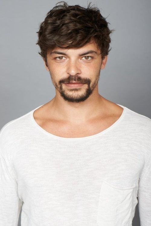 Charlie MacGechan profile