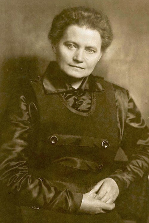 Photo of Hedwig Courths-Mahler, Writing